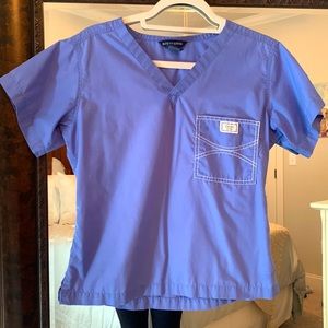 X-small Blue, Blue Sky Scrubs Top (I have matching bottoms in a size Small)